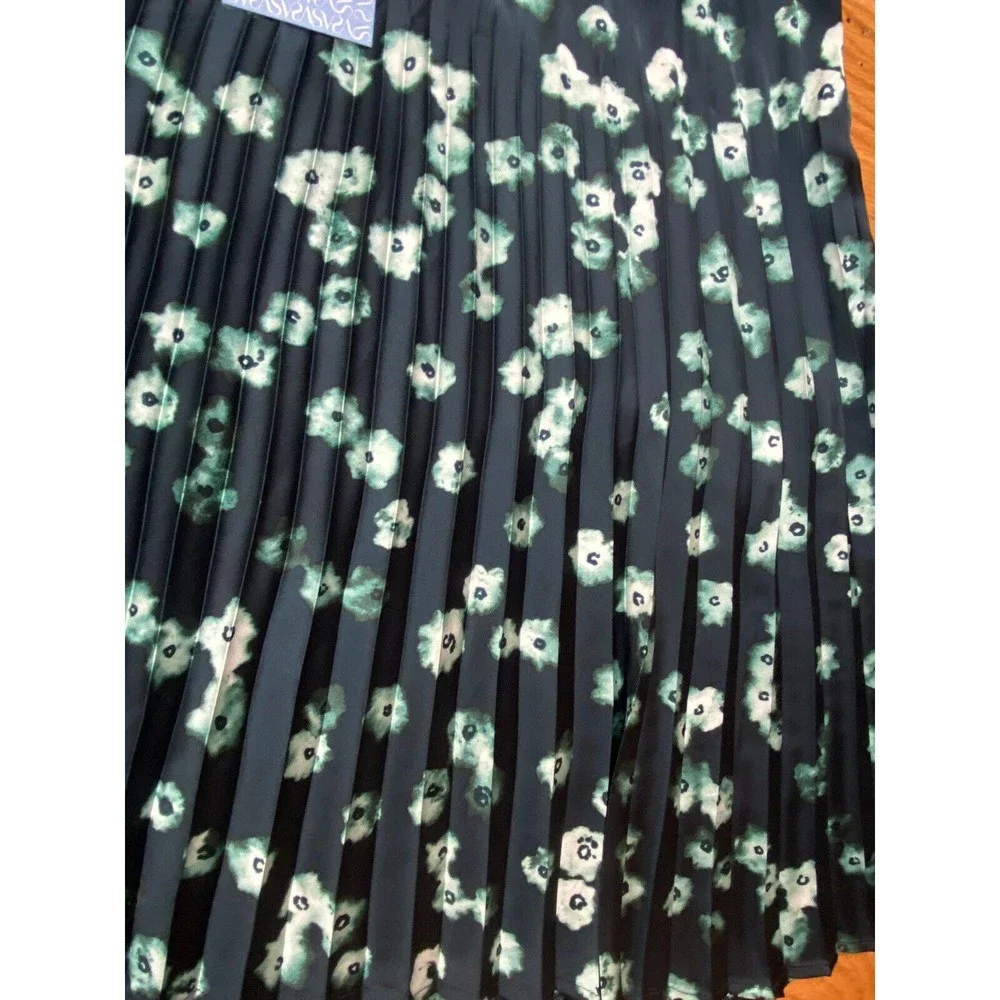 Simply Vera Vera Wang Pleated Cool At Night Skirt Pleated Size Large Blue Floral - Picture 3 of 12